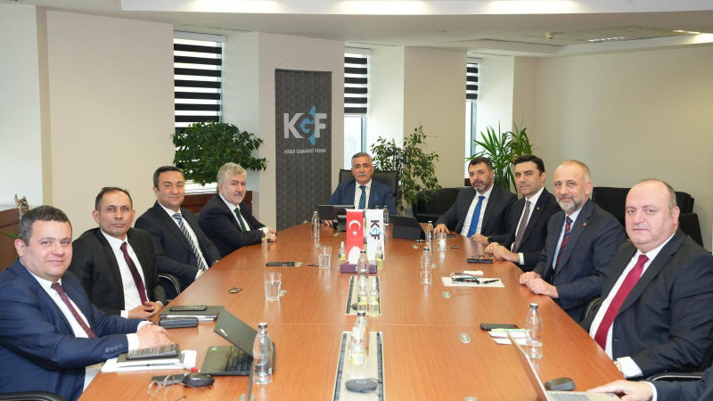 BAŞKAN METİN DEMİR KGF YÖNETİM KURULU TOPLANTISINA KATILDI.