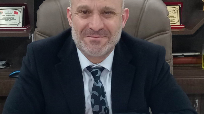 “BEN İSTEMESEM DE ZATEN VATANDAŞ İSTİYOR, ADAYIM” 