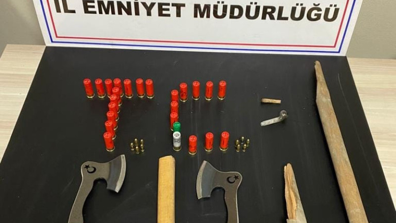 Balta, fişek, uyuşturucu...