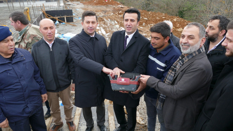 Fabrikanın temeli atıldı 
