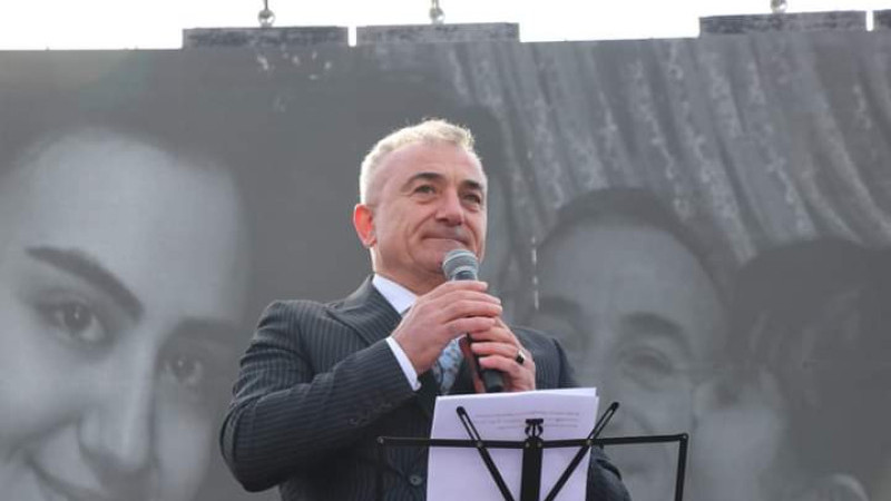 Sesli, seçim startını verdi