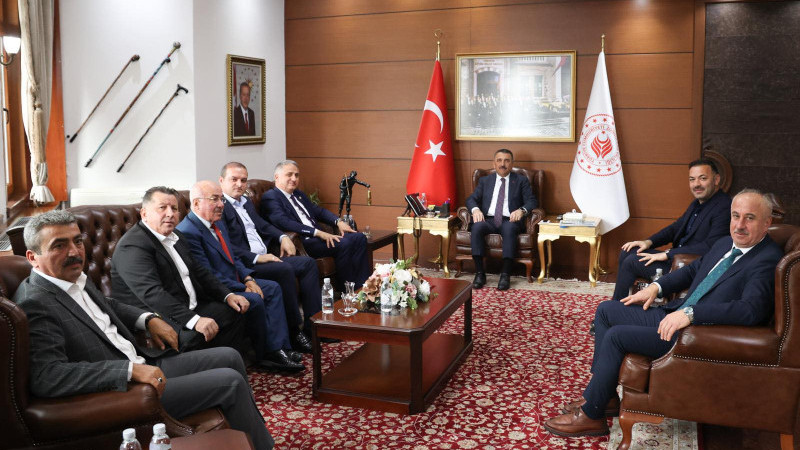 AK Parti heyetinden Vali Hacıbektaşoğlu’na ziyaret