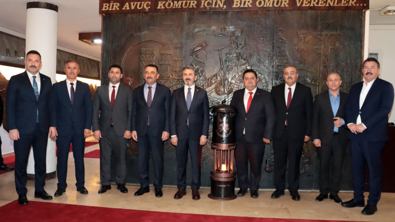 BAKAN YARDIMCILARI ÖZÇELİK VE AYDIN, GMİS’İ ZİYARET ETTİ