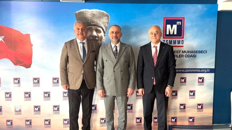 DEMİR, SMMMO BAŞKANI KAHVECİ’Yİ ZİYARET ETTİ.