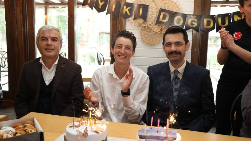 Belediyeden Melek Aktaş'a kutlama