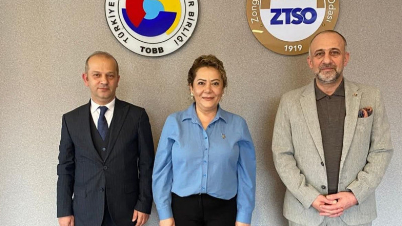 PTT ZONGULDAK BÖLGE MÜDÜR YARDIMCISI ELİF TAN, ZTSO BAŞKANI METİN DEMİR'İ ZİYARET ETTİ. 